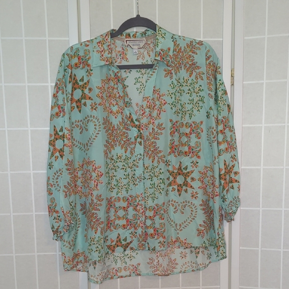 Johnny Was Corbetta Relaxed Smocked Shirt - Picture 1 of 8